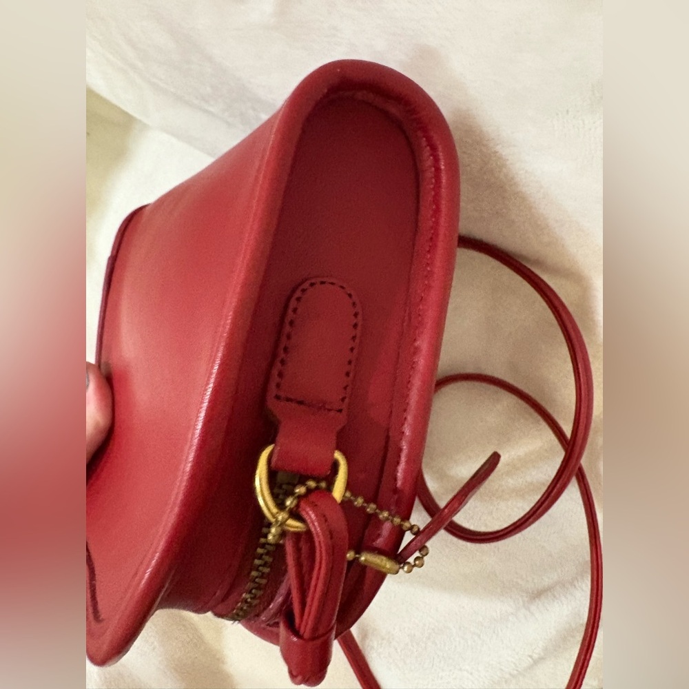 🚨VINTAGE 1997 COACH ABBIE RED LEATHER ZIP CLOSURE CROSSBODY - Picture 15 of 17